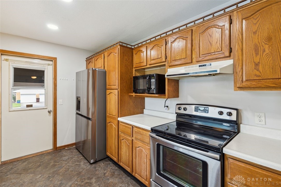 1440 Howell Road Beavercreek, OH 45434 - Photo 13 of 35