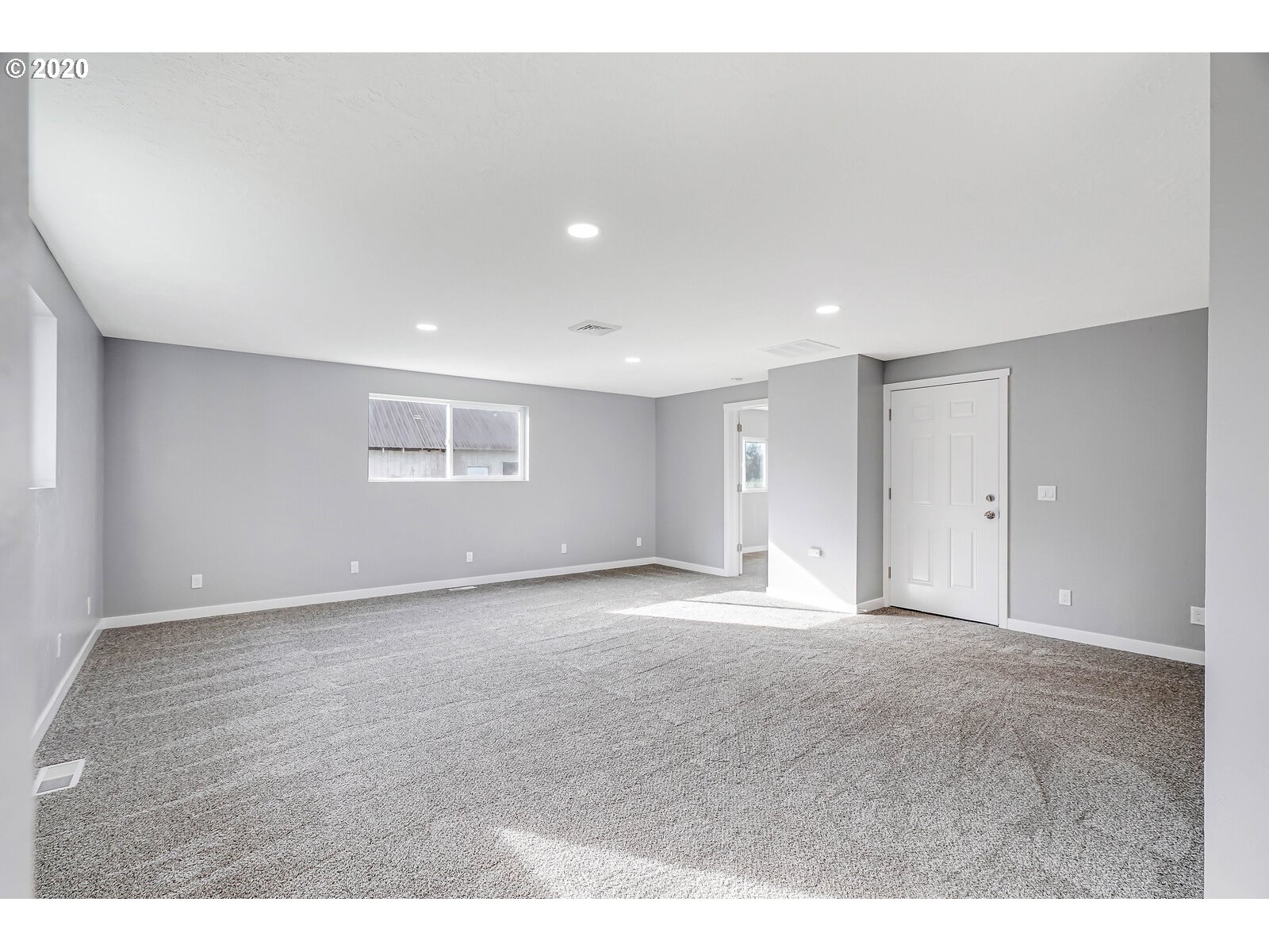 35326 Tennessee Road Southeast Albany, OR 97322 - Photo 14 of 32 Gallery Image 14