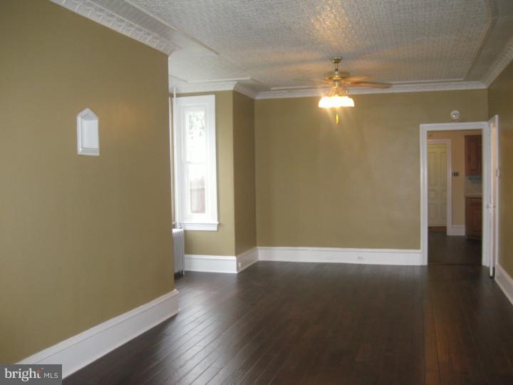 12 North Main Street Spring City, PA 19475 - Photo 2 of 15 Living Room