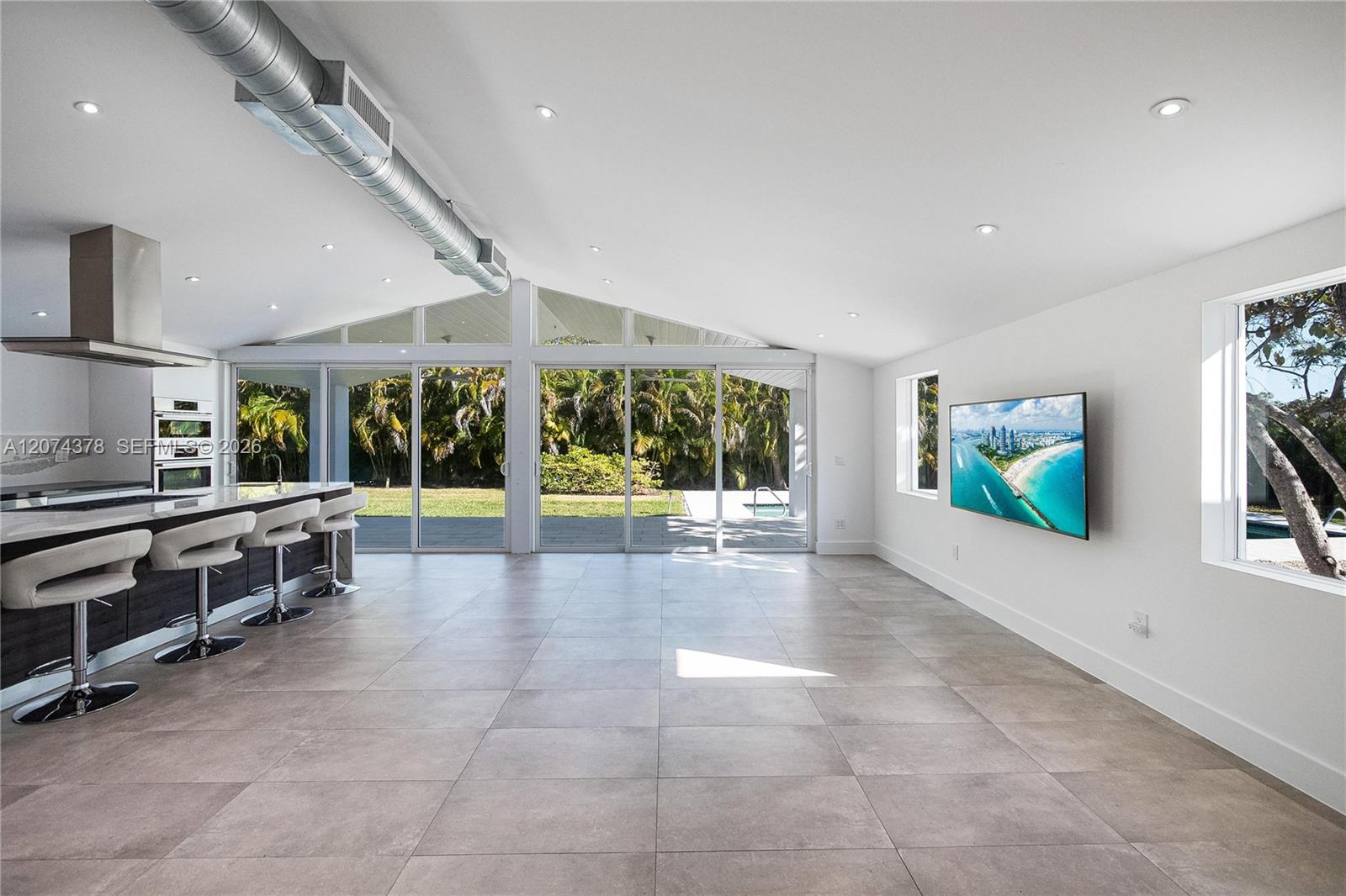 5801 Southwest 44th Terrace Miami, FL 33155 - Photo 8 of 41 Gallery Image 8