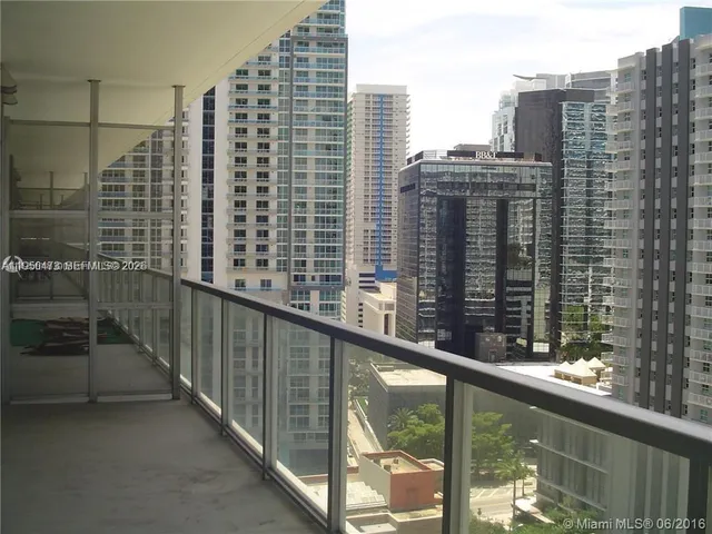 $3,900 | 1111 Southwest 1st Avenue, Unit 1422N, Miami, FL 33130