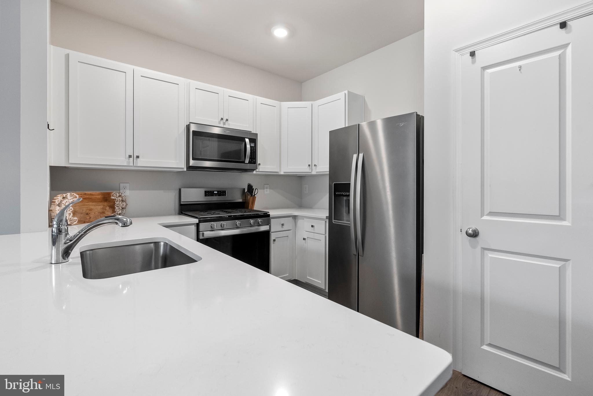 162 Sickler Avenue Sicklerville, NJ 08081 - Photo 9 of 28