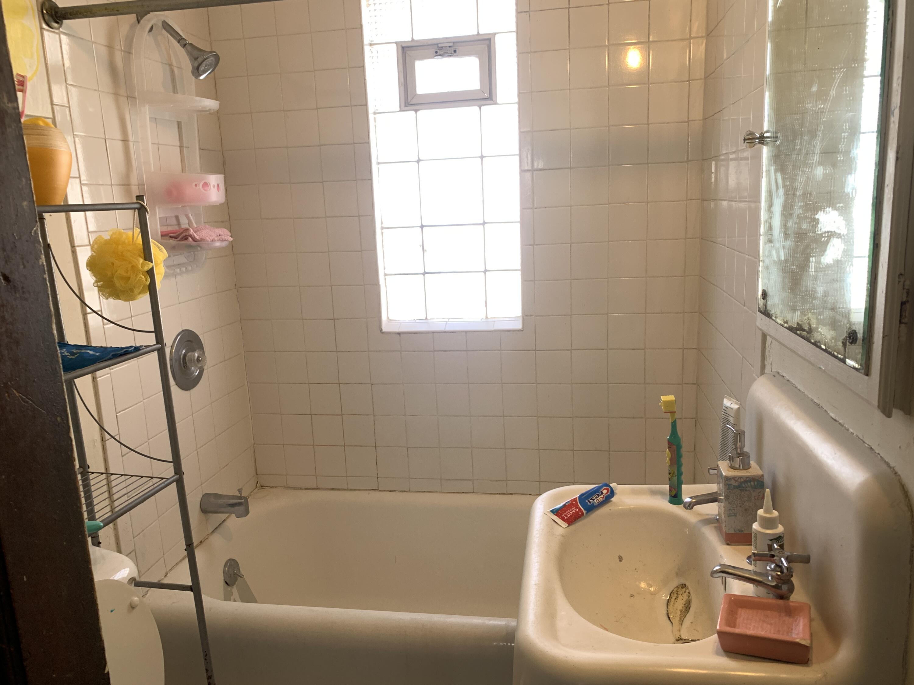 2237 North 15th Street, Unit 2239 Milwaukee, WI 53205 - Photo 15 of 24 Second Floor