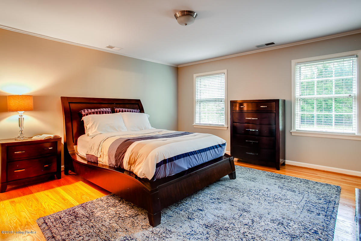 5214 Eastwind Road Louisville, KY 40207 - Photo 26 of 38 5214 Eastwind Rd-29