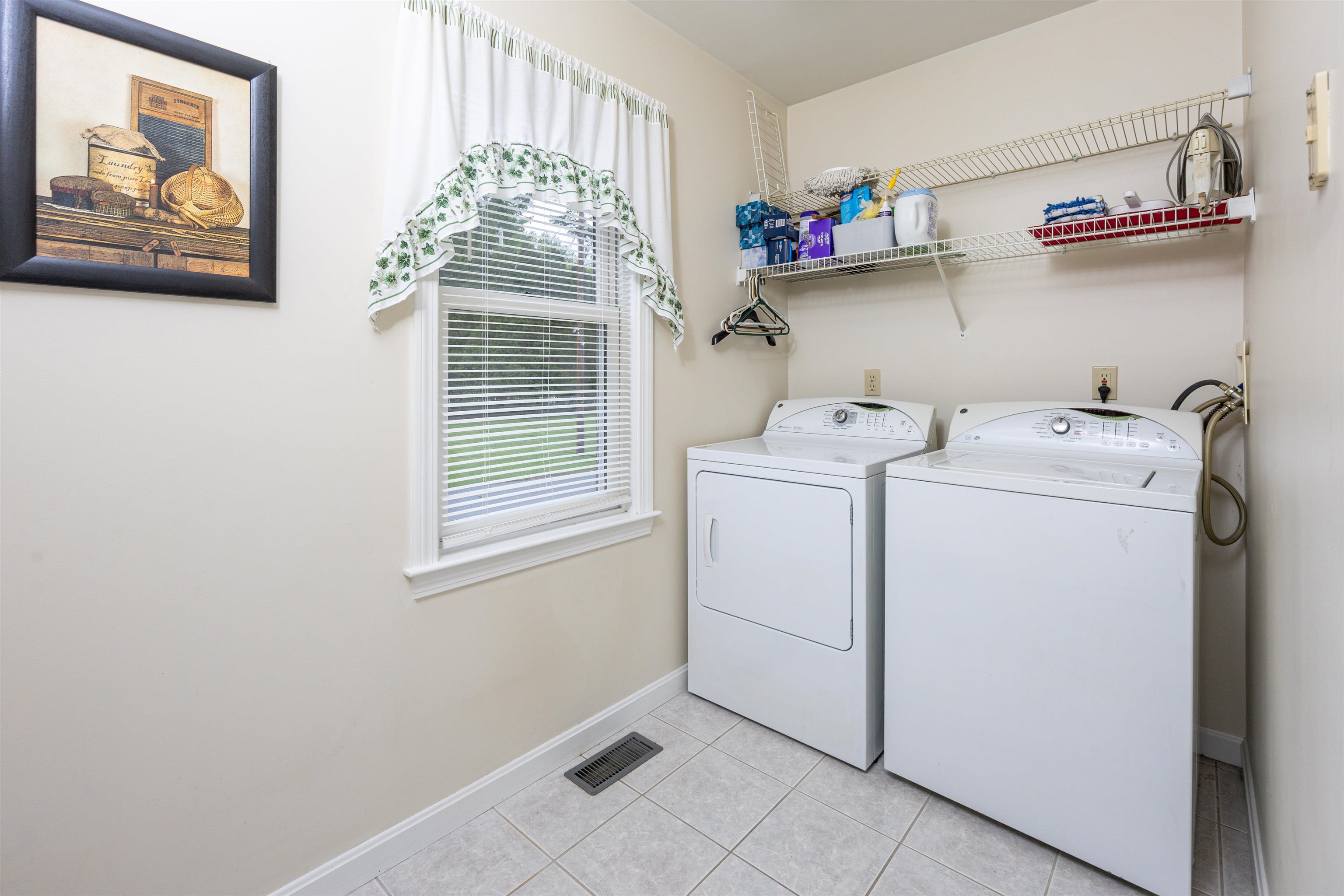 1119 Front Street Manchester, NH 03102 - Photo 26 of 57