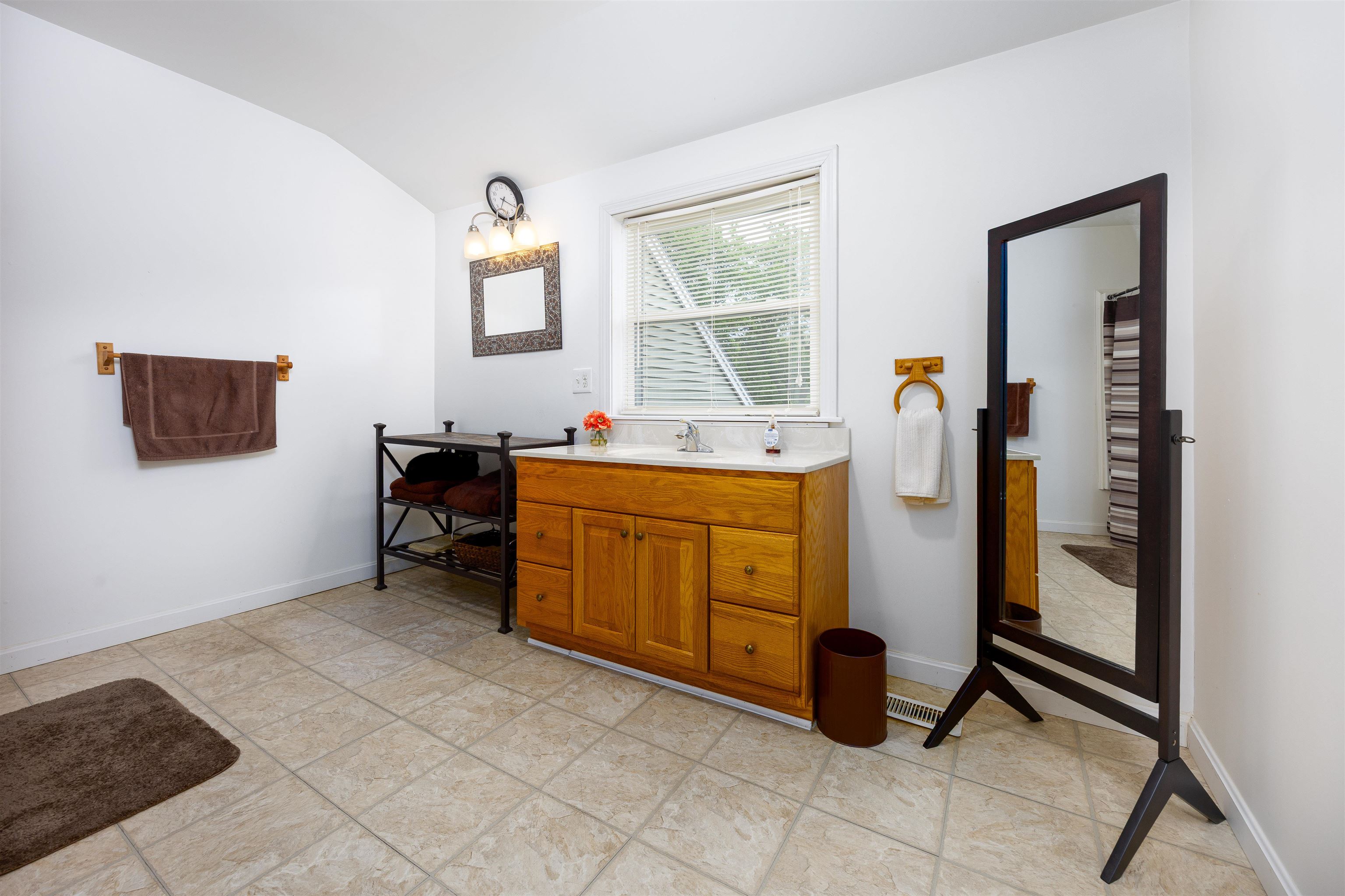 1119 Front Street Manchester, NH 03102 - Photo 34 of 57