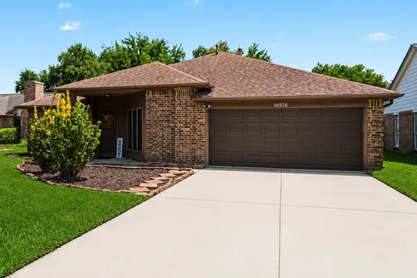 $255,000 | 10926 Collingswood Drive, La Porte, TX 77571