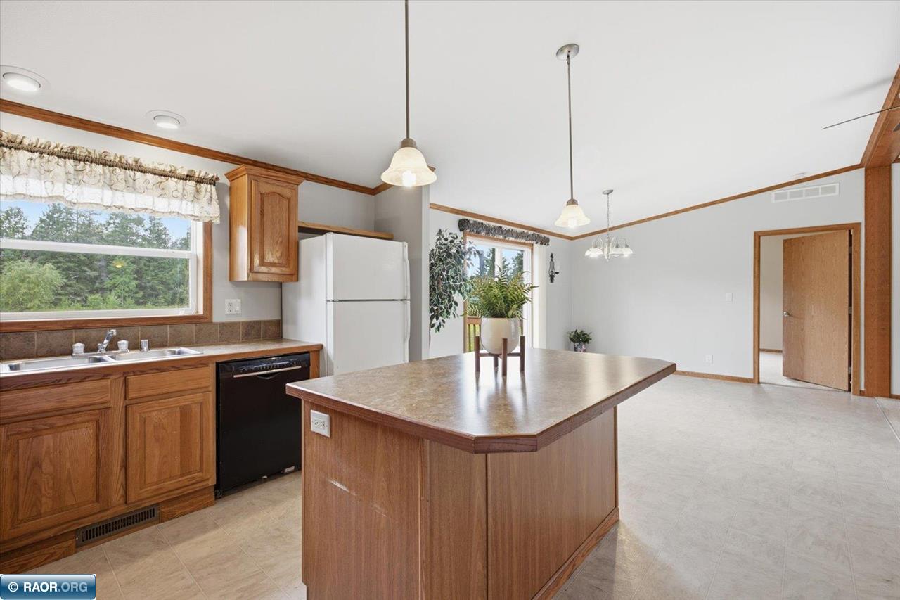 7337 Pearson Road Britt, MN 55710 - Photo 10 of 49 Gallery Image 10