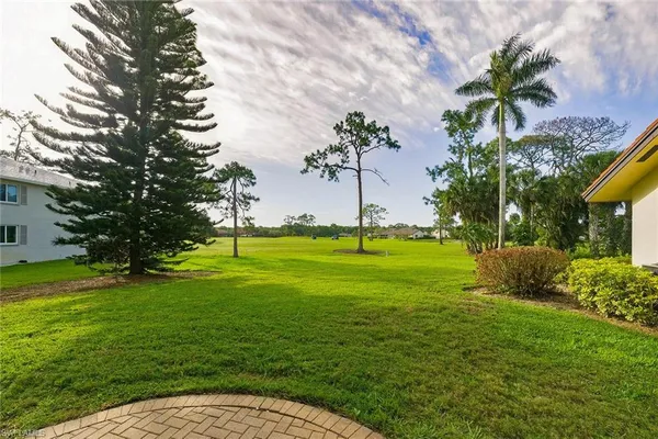 $530,000 | 646 Augusta Boulevard, Naples, FL 34113