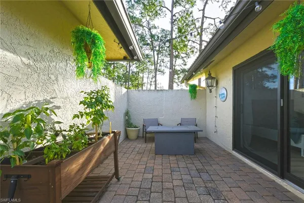 $530,000 | 646 Augusta Boulevard, Naples, FL 34113