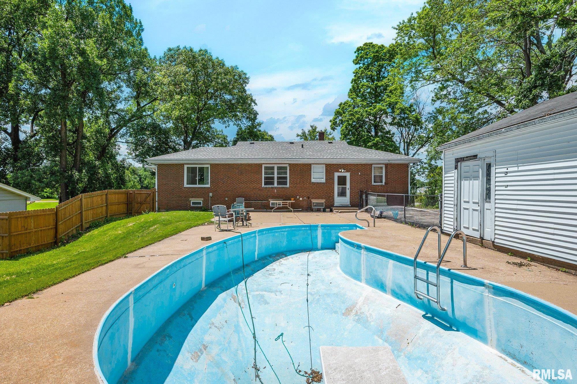 5334 North University Street Peoria, IL 61614 - Photo 23 of 25