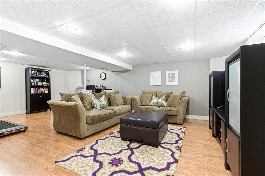 27 Topping Road Andover, MA 01810 - Photo 26 of 36