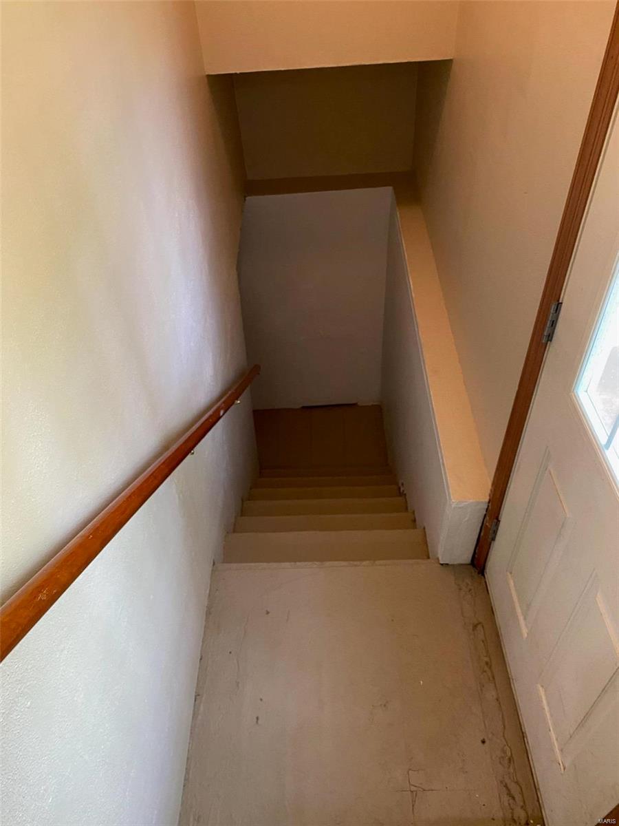 376 Bluff Drive Riverview, MO 63137 - Photo 13 of 18