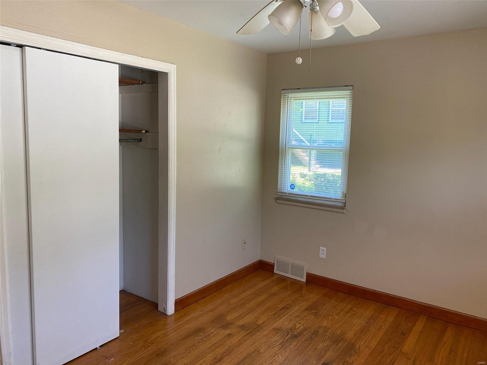 376 Bluff Drive Riverview, MO 63137 - Photo 7 of 18