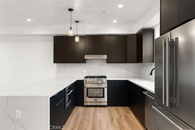 $979,000 | 11410 Calvert Street, North Hollywood, CA 91606