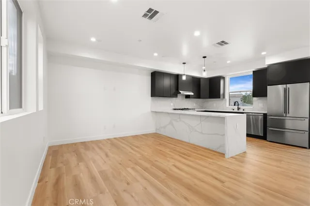 $979,000 | 11410 Calvert Street, North Hollywood, CA 91606