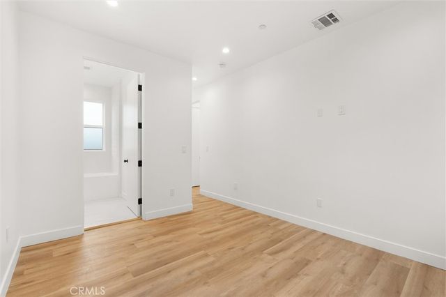 $979,000 | 11410 Calvert Street, North Hollywood, CA 91606