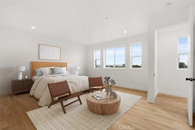 $979,000 | 11410 Calvert Street, North Hollywood, CA 91606