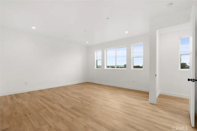 $979,000 | 11410 Calvert Street, North Hollywood, CA 91606