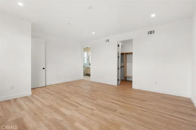 $979,000 | 11410 Calvert Street, North Hollywood, CA 91606