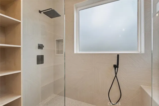 $979,000 | 11410 Calvert Street, North Hollywood, CA 91606