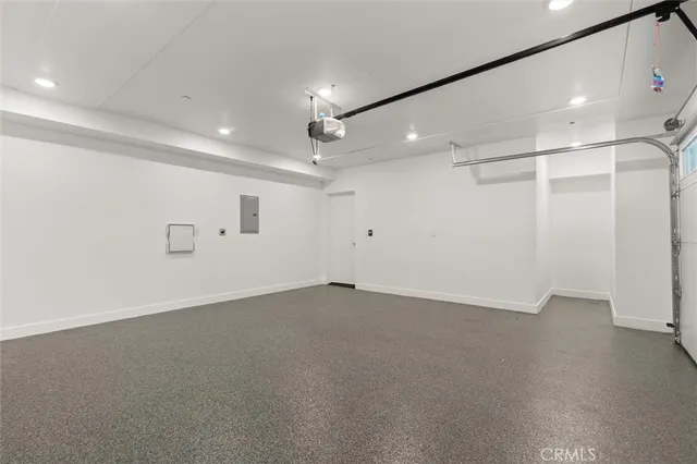 $979,000 | 11410 Calvert Street, North Hollywood, CA 91606