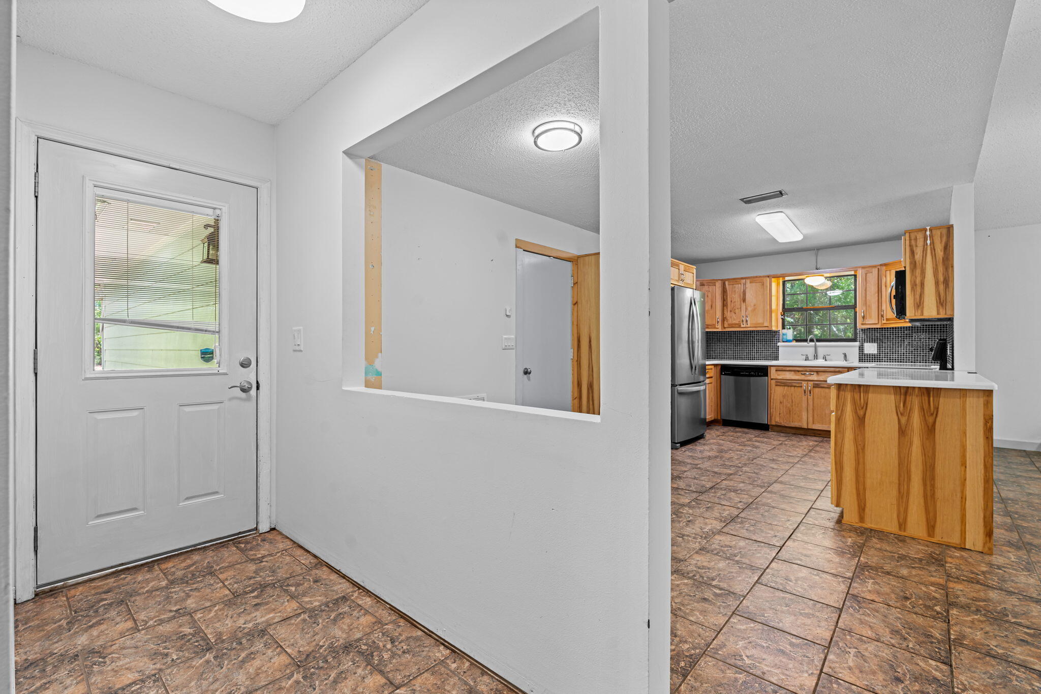 722 Mallet Bayou Road Freeport, FL 32439 - Photo 8 of 47 8-web-or-mls-722 Mallet-08