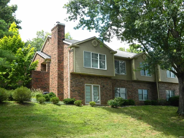 $349,900 | 2648 East Windermere Woods Drive, Bloomington, IN 47401