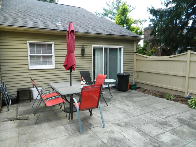 $349,900 | 2648 East Windermere Woods Drive, Bloomington, IN 47401