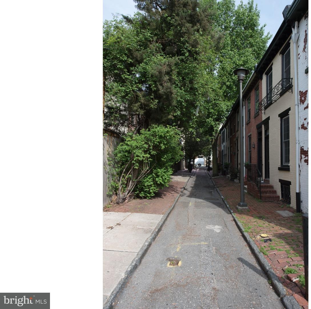 2218 Rittenhouse Square Philadelphia, PA 19103 - Photo 23 of 25 View in Back