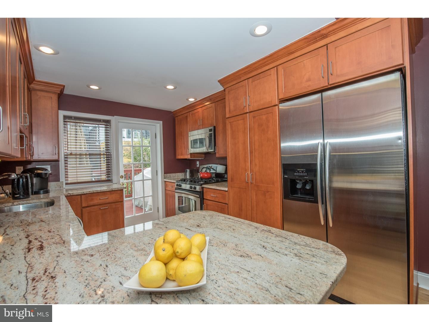 2218 Rittenhouse Square Philadelphia, PA 19103 - Photo 4 of 25 Kitchen