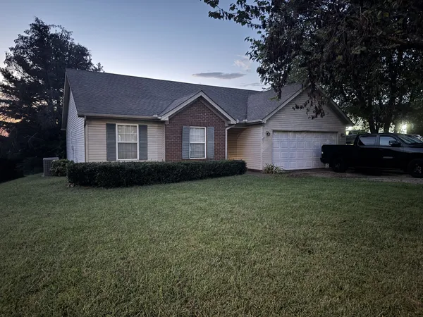 $1,950 | 1943 Portway Road, Spring Hill, TN 37174