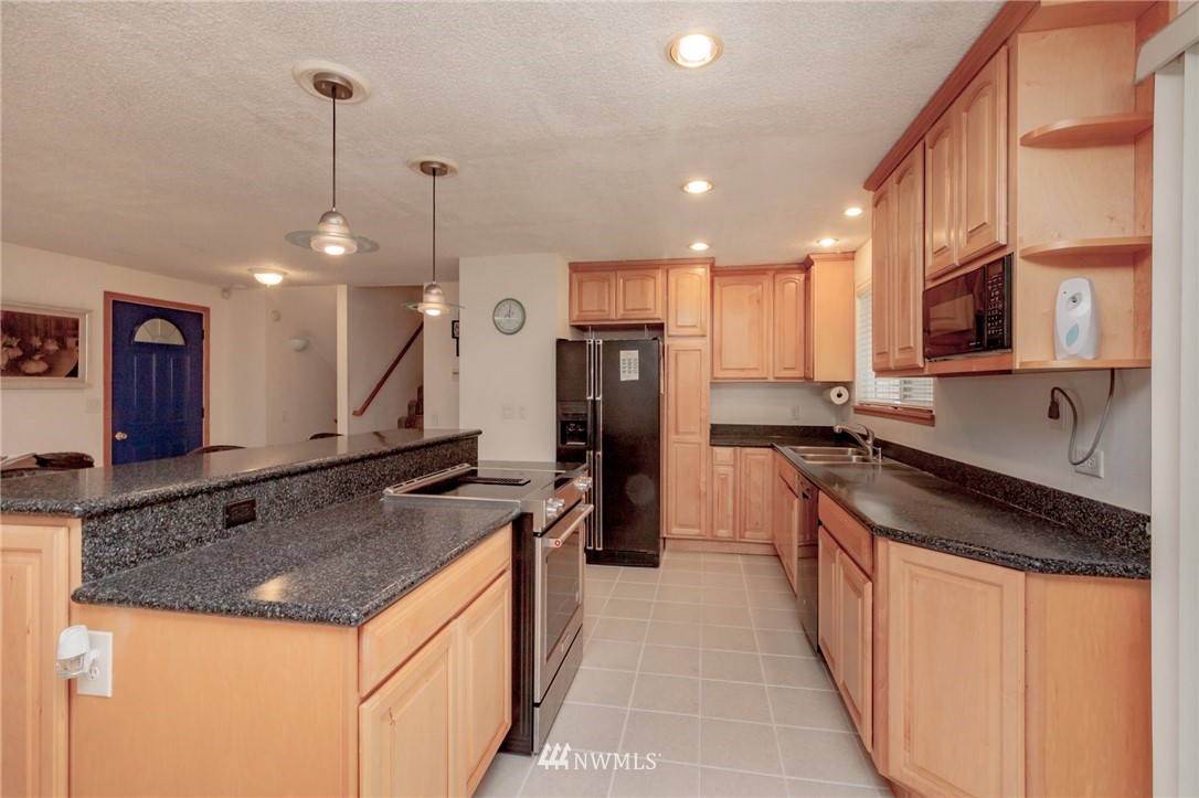 4902 Southeast 2nd Street Renton, WA 98059 - Photo 6 of 18