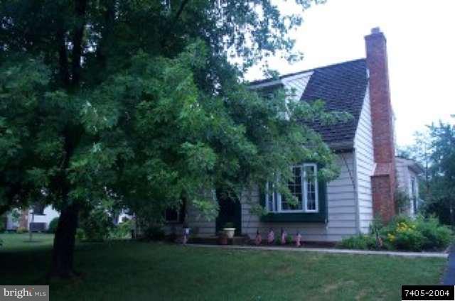 385 Norhurst Road York, PA 17402 - Photo 1 of 3 Gallery Image 1