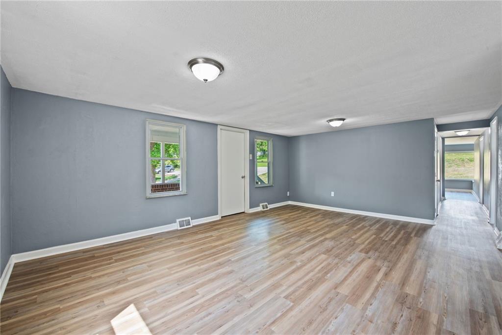 690 Brownstown Road Irwin, PA 15642 - Photo 6 of 24 New flooring throughout