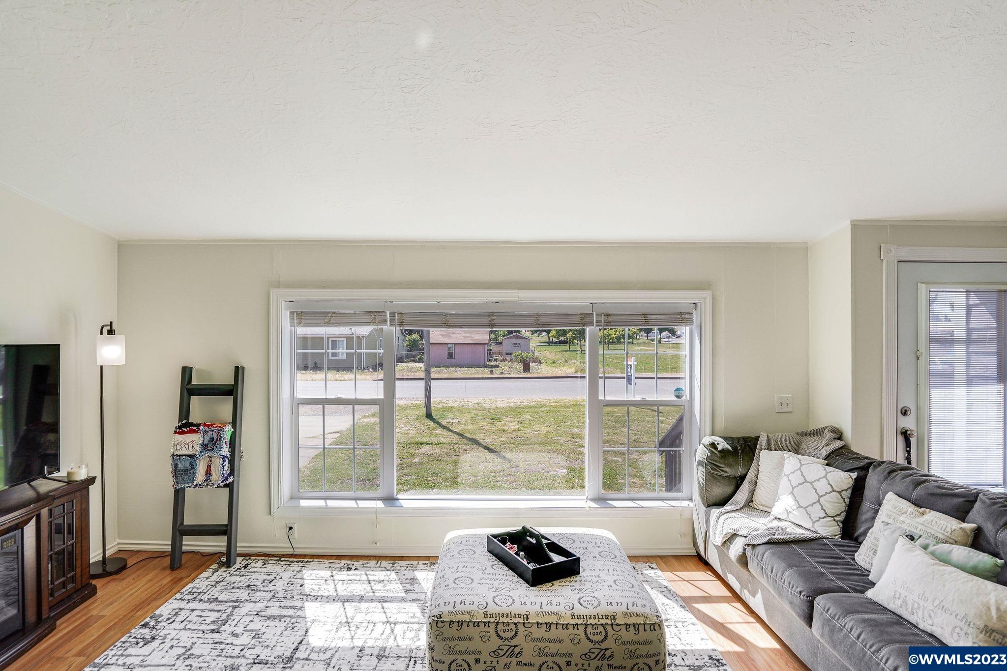 773 Walnut Street Independence, OR 97351 - Photo 6 of 36 Gallery Image 6