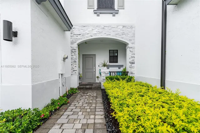 $558,000 | 561 Northwest 204th Street, Miami Gardens, FL 33169