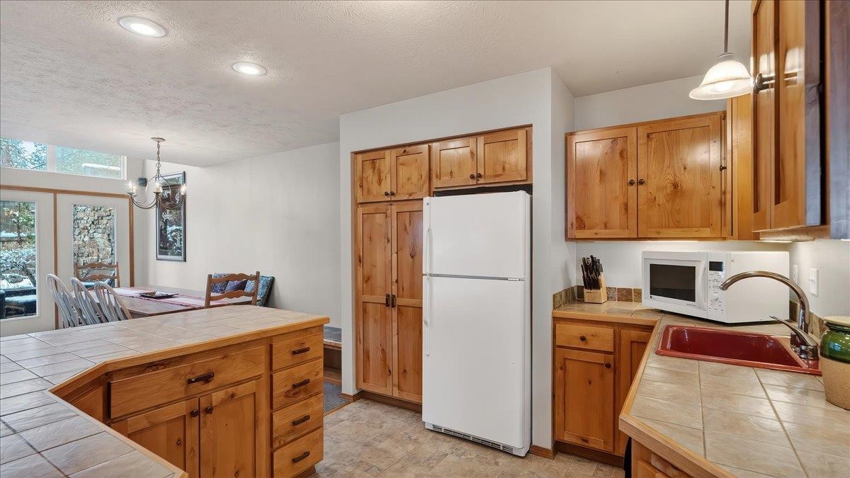 9115 North Mountain View Lane Spokane, WA 99208 - Photo 40 of 50