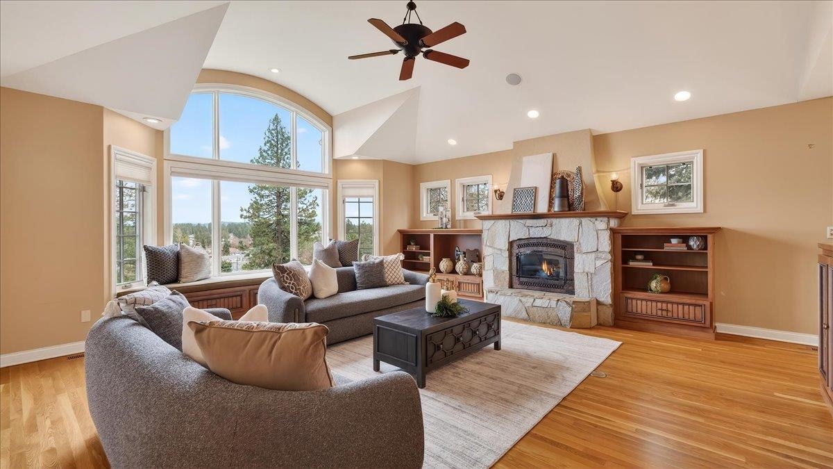 9115 North Mountain View Lane Spokane, WA 99208 - Photo 4 of 50