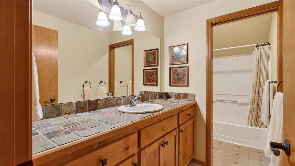 9115 North Mountain View Lane Spokane, WA 99208 - Photo 46 of 50