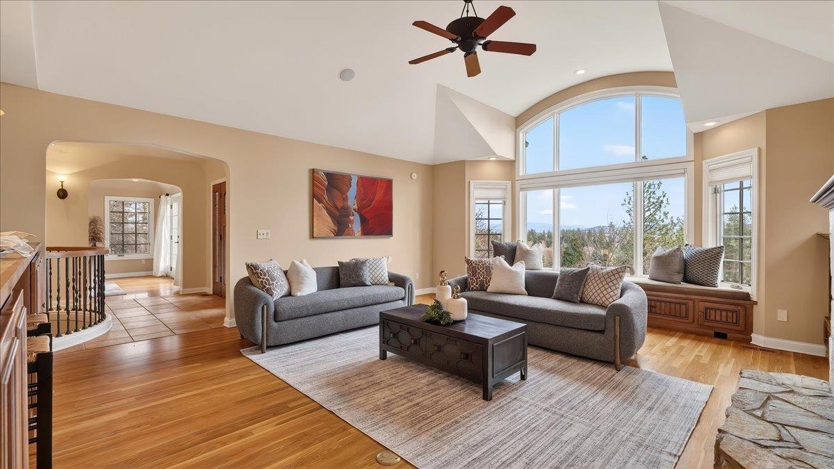 9115 North Mountain View Lane Spokane, WA 99208 - Photo 5 of 50