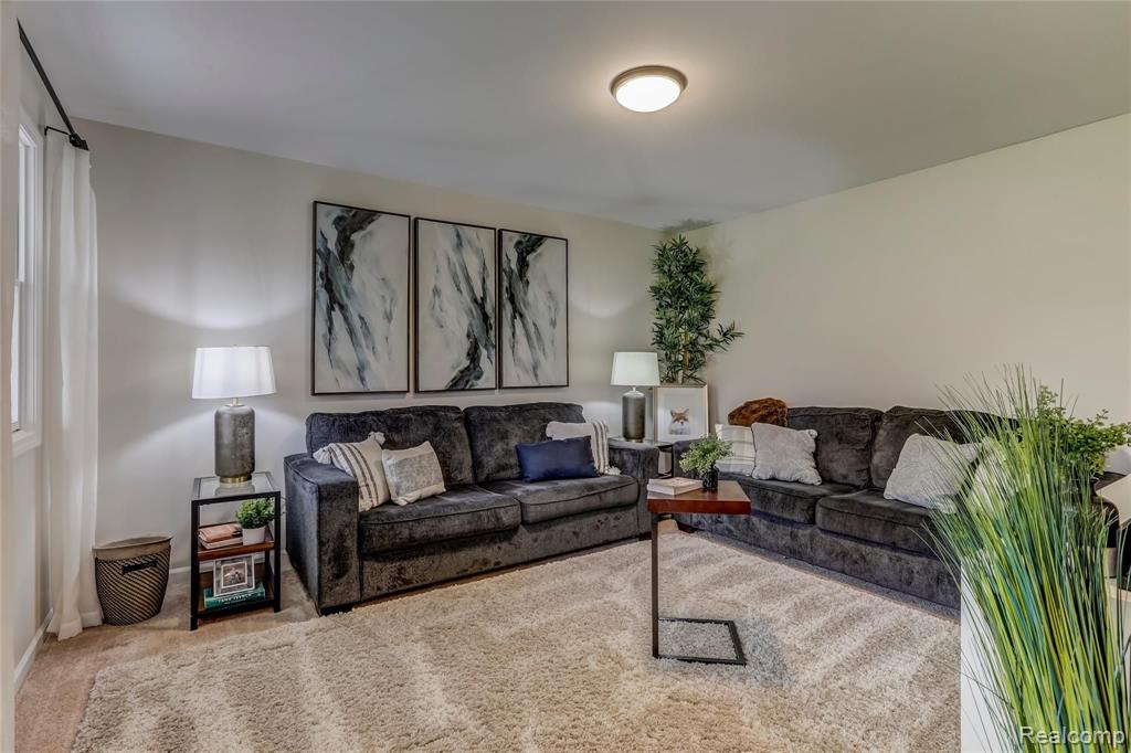 2695 Chilson Road Howell, MI 48843 - Photo 5 of 50