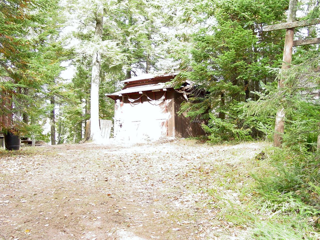 7265 East Van Vliet Road Presque Isle, WI 54557 - Photo 7 of 11 Gallery Image 7