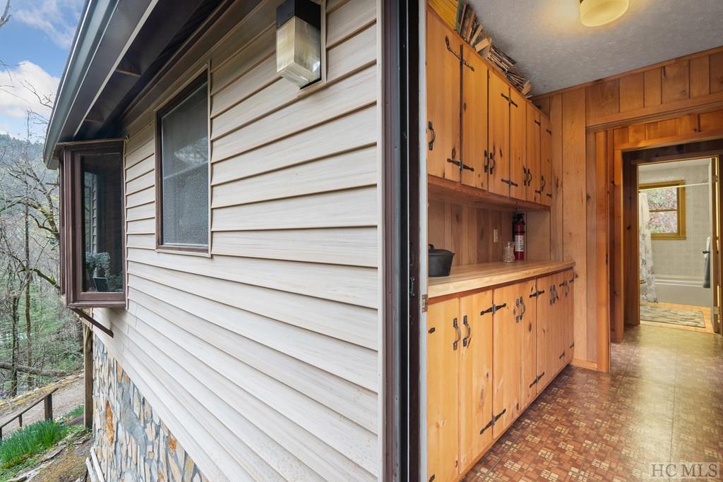 348 Doe Falls Road Highlands, NC 28741 - Photo 17 of 38 Gallery Image 17