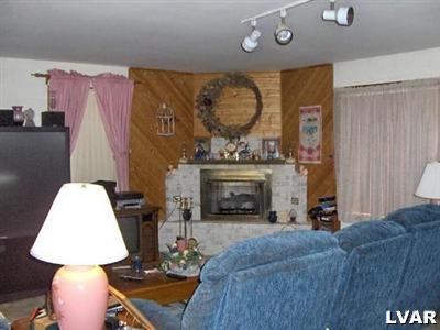 4438 Clover Hollow Road Slatington, PA 18080 - Photo 4 of 9 Living room