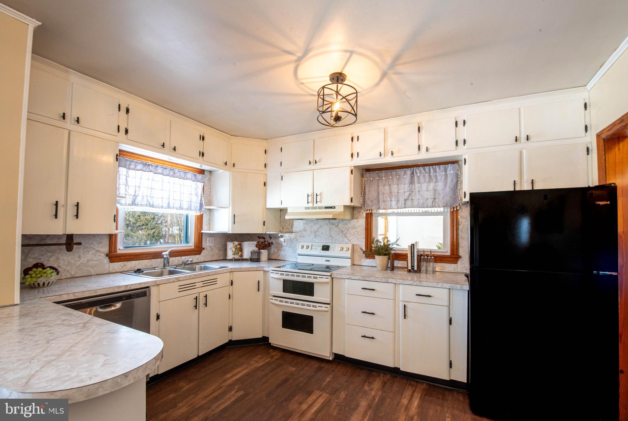 100 George Street Union Bridge, MD 21791 - Photo 7 of 23