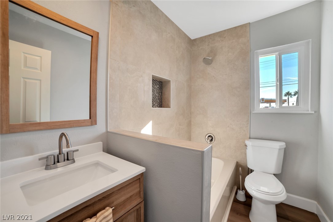 4580 East Flamingo Road Las Vegas, NV 89121 - Photo 16 of 18 Gallery Image 16
