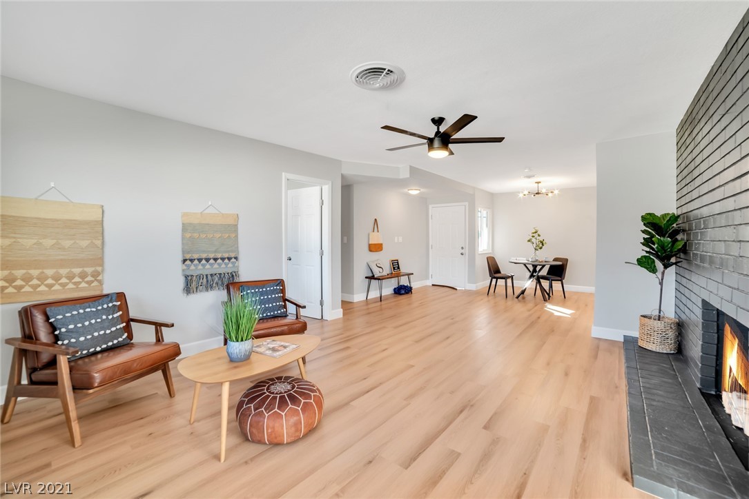 4580 East Flamingo Road Las Vegas, NV 89121 - Photo 6 of 18 Gallery Image 6