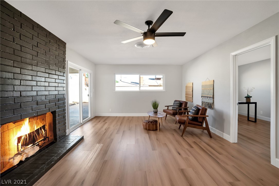 4580 East Flamingo Road Las Vegas, NV 89121 - Photo 8 of 18 Gallery Image 8