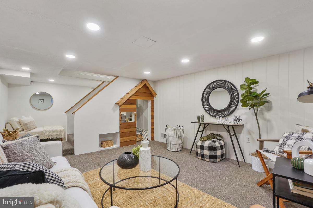 9411 Caroline Avenue Silver Spring, MD 20901 - Photo 25 of 32 Gallery Image 25